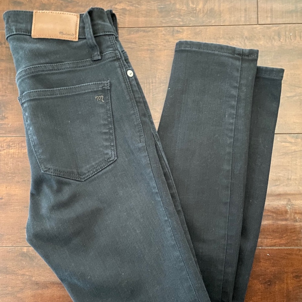 Madewell Black Skinny Jeans 9” high rise size 24